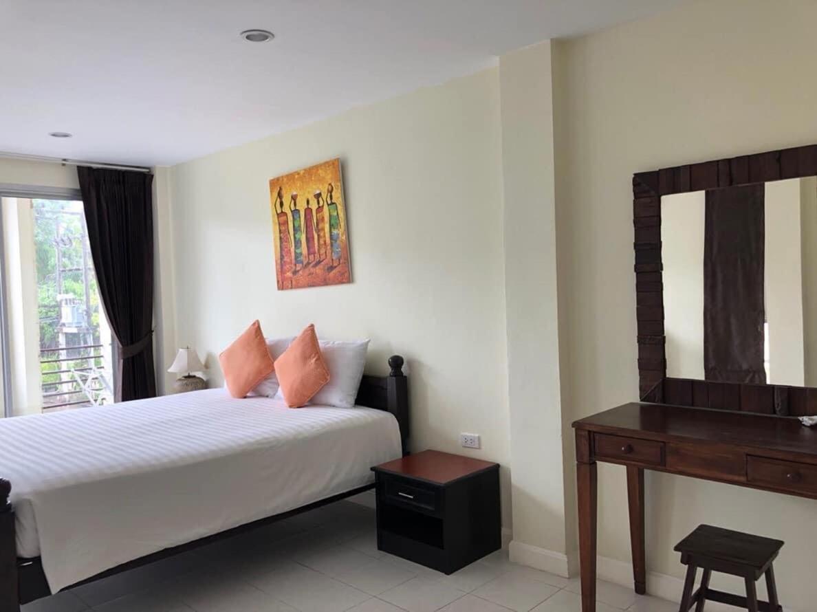 Glitter House Lejlighedshotel Phuket